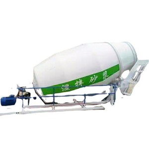 Camion malaxeur à béton 6 mètres cubes vert avec moteur pour usage de construction - Product Image 5