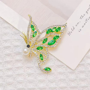 Broche retro de lujo ligero con diamantes de imitación de esmeralda, chal de verano para mujer antiexposición, broche para solapa, accesorio pequeño para <span class=keywords><strong>traje</strong></span>. - Product Image 3