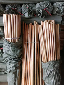 Oferta Especial al por Mayor: Palos de Escoba y Mopa de Madera Pintados - Product Image 5