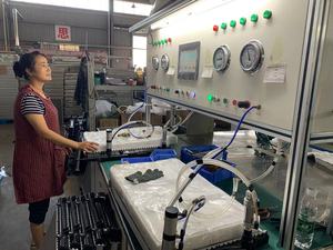 <span class=keywords><strong>หม้อน้ำ</strong></span>หล่อเย็นสำหรับรถยนต์ Toyota Hiace,อะไหล่<span class=keywords><strong>หม้อน้ำ</strong></span>รถยนต์<span class=keywords><strong>อลู</strong></span><span class=keywords><strong>มิ</strong></span><span class=keywords><strong>เนียม</strong></span> OEM 16400-75100 - Product Image 4