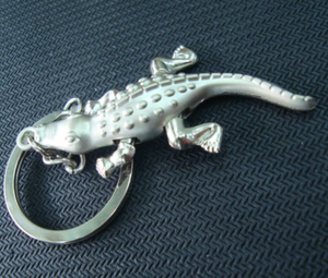 Cocodrilo llavero de Metal de 3D <span class=keywords><strong>Caimán</strong></span> llavero coche de dibujos animados colgante encanto - Product Image 6
