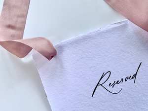 Segno di matrimonio riservato-cartello appeso con nastro di seta-bordo adornato carta fatta a mano - Product Image 3