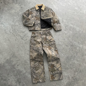 थोक कस्टम स्ट्रीटवियर कैमोलॉज ट्रैकसूट पुरुषों कारपेंटर कार्गो पैंट और जिपर के पेड़ कैमियो जैकेट सेट पुरुष - Product Image 2