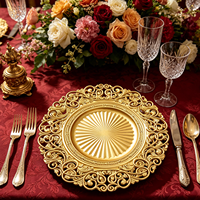 Assiettes de présentation de luxe dorées Wojia 13 pouces, bord creux, style européen, en plastique peint par poudrage, pour décoration de table de mariage et de banquet