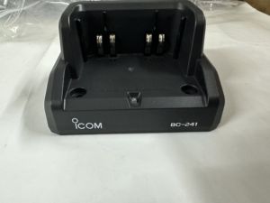 ICOM BC-241 เครื่องชาร์จแบบตั้งโต๊ะสำหรับ sat100 สามารถใช้ร่วมกับ BC-242 ได้ - Product Image 3