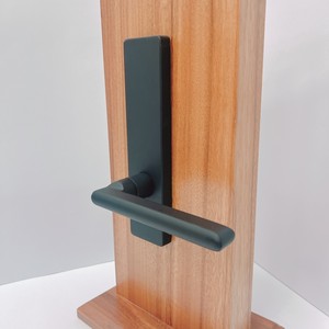 Juego de Cerradura de Embutir para Puerta de Aleación de Zinc Negro con Cuerpo de Cerradura y Cilindro, Accesorios de Ferretería para Puertas de Salida, Suministro de Fábrica - Product Image 1