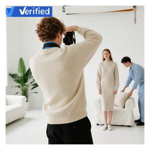 Fotografia Professionale di Abbigliamento su Modello AI, Immagini Virtuali di Alta Qualità per Marchi di E-commerce - Product Image 3