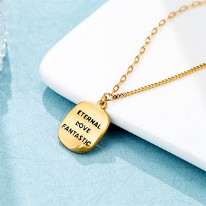 Nouvelle tendance : Collier ras du cou en acier inoxydable avec pendentif carré « Amour éternel » – Fantastique collier à lettres - Product Image 4