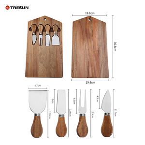 Planche à fromage en bois d'acacia de forme carrée personnalisée pour la cuisine, vente en gros, avec 4 couteaux - Product Image 4