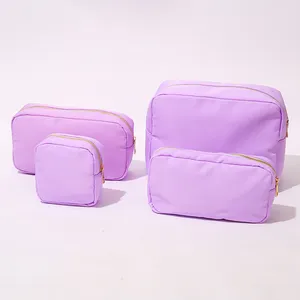 حقيبة مستلزمات الزينة للنساء والفتيات, حقيبة أدوات الزينة كبيرة الحجم من النايلون وردية اللون بسحّاب