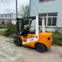 Diesel Offre Spéciale en bon état d'occasion tout terrain portée TCM 3 tonnes chariot élévateur à fourche d'occasion à vendre