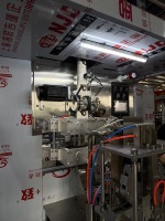 Machine d'emballage de briques haute vitesse 500 ml pour le remplissage aseptique de lait et de jus, 3600 paquets par heure en Asie du Sud-Est