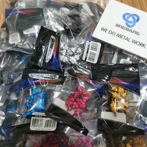 Kit de boulons de roue en titane 14x1.5 Ultra Bee, conversion de goujons de roue en titane M14x1.5 pour l'approvisionnement OEM - Product Image 2