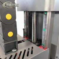 Machine de gravure CNC 3 axes à deux broches pour le bois avec moteur à roulement et boîte de vitesses