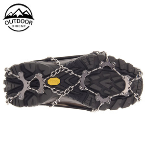 Ensemble <span class=keywords><strong>de</strong></span> Crampons à rayures antidérapantes pour chaussures et bottes, en acier inoxydable, pour homme et femme, 13 pointes pour la randonnée et la <span class=keywords><strong>pêche</strong></span> - Product Image 4