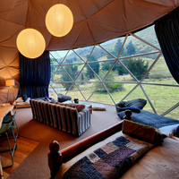 Dôme de glamping en aluminium isolé de 8 m avec cuisine et salle de bain