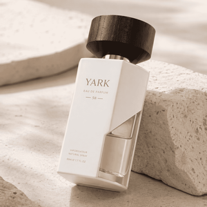 Flacon de parfum vide de luxe de 100 ml avec bouchon en bois givré noir fumé hexagonal, impression couleur, emballage en boîte - Product Image 3