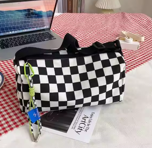 Sac bandoulière en toile à motif damier noir et blanc personnalisé pour hommes et femmes, sac de voyage et de shopping hip-hop - Product Image 4