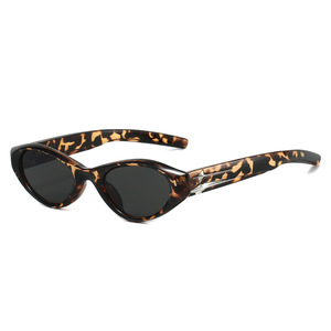Lunettes de soleil œil-de-chat Y2K rétro tendance 2026 avec logo personnalisé, protection UV400, petite monture, pour hommes et femmes - Product Image 4