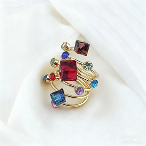 Ladies Hijab Scarf Buckle Pearl Geometry Hijab Scarf Accessories Spring Shape Silk Scarf <b>Ring</b> <b>Clip</b> Buckle <b>Ring</b> - Product Image 2
