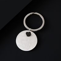 Porte-clés rond Ywyougang en acier inoxydable, mini-breloque cœur massif, personnalisable, gravable, cadeau vintage tendance
