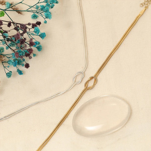 Pulsera Unisex de Cadena Serpiente Anudada de Acero Inoxidable Hecha a Mano con Nudo de Amor Infinito, Accesorio Simple y Regalo de San Valentín para Parejas - Product Image 4