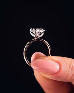 Anello in <span class=keywords><strong>Oro</strong></span> 10K 14K 18K Bicolore Elettroplaccato con Diamante Coltivato in Laboratorio da 1 1,5 2 <span class=keywords><strong>Carati</strong></span> in Argento Sterling <span class=keywords><strong>925</strong></span> Taglio Ovale per Fidanzamento - Product Image 3