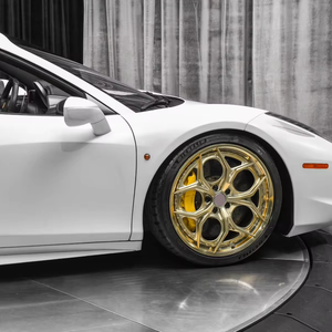 Rines Forjados de 2 Piezas de 20 Pulgadas con Borde Cromado Blanco y Centro Dorado, Personalizados de Fábrica, 5 Orificios para Porsche 911 - Product Image 5