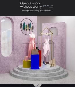 Scaffale per <span class=keywords><strong>abbigliamento</strong></span> da pavimento in oro di fascia alta appendiabiti in metallo espositore per vestiti scaffale per <span class=keywords><strong>negozio</strong></span> di <span class=keywords><strong>abbigliamento</strong></span> Boutique - Product Image 6