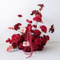Ensemble de table moderne personnalisé en soie de haute qualité, durable et incassable, avec centre de table en boule de fleurs rouges pour mariage, anniversaire, remise de diplôme
