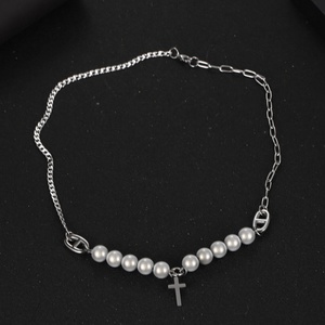 Collar de Perlas para Mujer con Colgante de Cruz Personalizado en Acero Inoxidable Pulido de Alta Calidad - Product Image 3