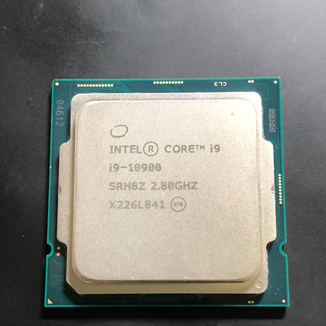 Used I9-10900 Desktop Processor 10 Cores, 20 Threads, 2.80 GHz Base / 5.20 GHz Turbo, LGA 1200, 20MB Cache, 65W TDP