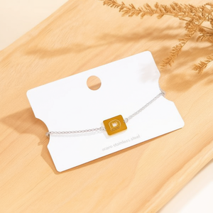 Bracciale in Acciaio Inossidabile con Targhetta Lettera D 12x14cm, Gioiello Raffinato - Product Image 2