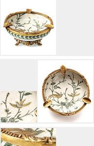 कस्टम पोर्सिलेन हाथ से चित्रित सिरेमिक पीतल की लक्जरी टेबल हाथ से तैयार अनियमित प्लेट घर सजावट - Product Image 4