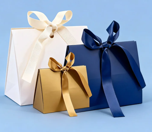 Minghong Wholesale Low Quantity Triangle <b>White</b> Paperboard Gift <b>Bag</b> with Custom Logo <b>Small</b> Featuring Ribbon Closure for Shopping - Product Image 2