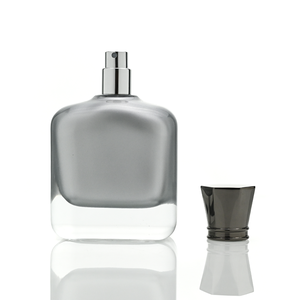 Flacon <span class=keywords><strong>de</strong></span> <span class=keywords><strong>parfum</strong></span> vide <span class=keywords><strong>de</strong></span> luxe 100 ml avec estampage argenté, pulvérisation interne, bouchon en alliage <span class=keywords><strong>de</strong></span> zinc et boîte - Product Image 2