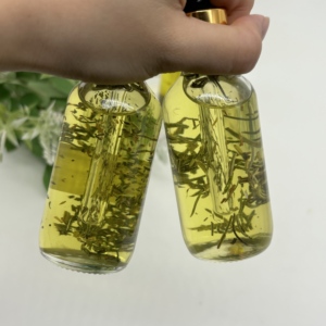 EKBER 12 Minyak Rambut <span class=keywords><strong>Herbal</strong></span> Alami Anti-Rontok Serum Tanaman Murni Minyak Penumbuh Rambut Mengandung Minyak Rosemary, Mint, dan Kelapa - Product Image 1