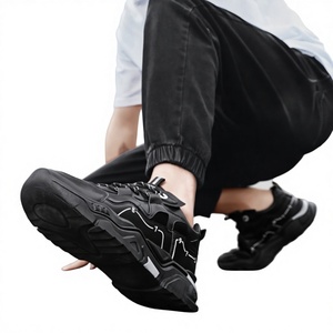 Chaussures de papa pour hommes les plus vendues, de haute qualité, baskets tendance à semelle épaisse, décontractées, pour étudiants, en maille blanche, avec empeigne en PU pour le printemps - Product Image 1
