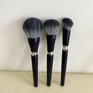 Ensemble de 3 pinceaux de maquillage rose blanc noir manche en plastique cheveux synthétiques ensemble de pinceaux de maquillage végétalien <span class=keywords><strong>costume</strong></span> - Product Image 5