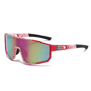 Lunettes de soleil de sport polarisées pour hommes, de qualité supérieure, avec logo personnalisé, protection UV400, pour le cyclisme en extérieur - Product Image 2