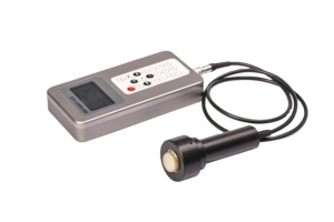 Détecteur de niveau de liquide ultrasonique portable sans contact |   Jauge de niveau externe à fixation par pince pour réservoirs d'huile, de GPL et de carburant - Product Image 2