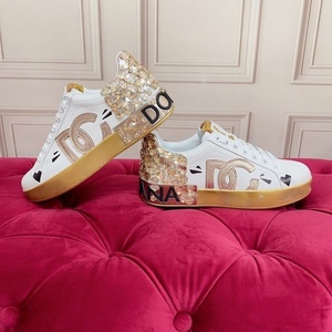 Sneakers de luxe de haute qualité, chaussures de skate de créateur, chaussures de sport décontractées pour hommes et femmes, chaussures de marche et de course - Product Image 3