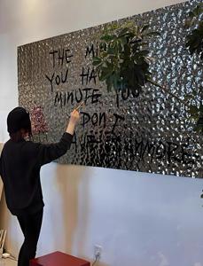 Nước Hiện Đại gợn hình dạng kim loại PVC nội thất tấm Tường thiết kế chống thấm nước cho căn hộ biệt thự với uốn cong ARC nền tường - Product Image 5