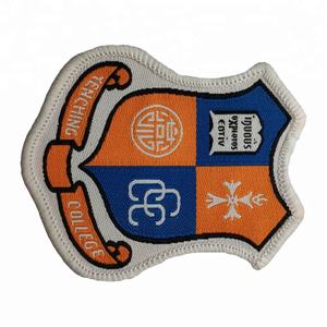 Badges tissés personnalisés à coudre à prix abordable avec patchs en tissu PVC souple, forme et taille personnalisées, sans nickel - Product Image 2