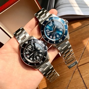 Reloj Automático Estilo Buzo con Bisel Giratorio, Brazalete de Acero Inoxidable, Reloj de Pulsera Analógico para Actividades Diarias y al Aire Libre - Product Image 1