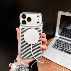 Funda de Fibra de Carbono Original Convertida para iPhone 17 Air 16 15 14 Pro Max con Protección de Lente de Cámara y Cubierta Trasera de PC - Product Image 3