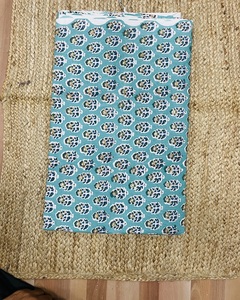 Tela de Algodón Estampada a Mano India, Tela Artesanal Ligera de 110 GSM para Ropa de Mujer a Excelente Precio - Product Image 1