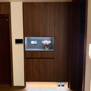 Armoires en bois massif de taille personnalisée pour chaussures, design moderne durable, meubles de salon pour villa et hôtel - Product Image 2