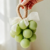 Bougie parfumée fantaisie en forme de grappe de raisin, violette et verte, avec nœud en organza et corde de jute, pour la décoration intérieure moderne