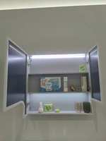 Meuble de salle de bain mural étanche avec miroir LED intelligent, coiffeuse en aluminium et acier inoxydable pour la maison